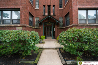 255 S Maple in Oak Park, IL - Foto de edificio - Building Photo