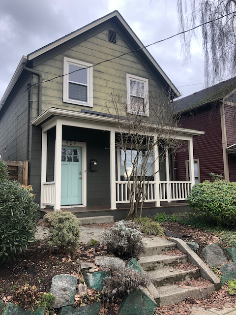926 24th Ave S in Seattle, WA - Building Photo