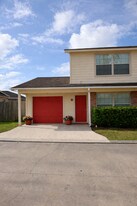 21473 W Wallis Dr in Porter, TX - Building Photo