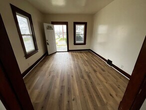 1401 Adams Ave in Evansville, IN - Foto de edificio - Building Photo