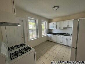 6 Barrows St in Boston, MA - Building Photo - Building Photo
