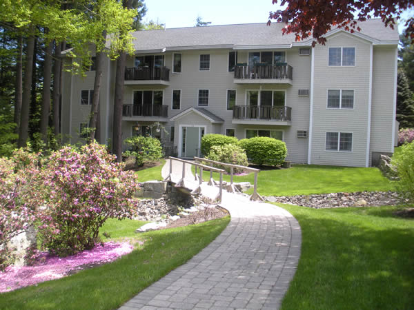 Parkwood Apartment Homes in Augusta, ME - Foto de edificio