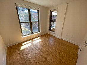 74 Ashford St, Unit 201 in Boston, MA - Foto de edificio - Building Photo