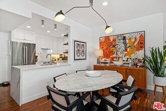 7960 Selma Ave in Los Angeles, CA - Building Photo - Building Photo