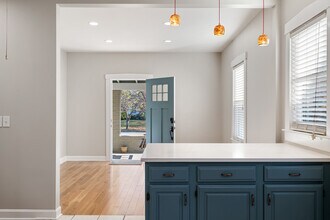 308 Breckenridge Ln in Louisville, KY - Building Photo - Building Photo