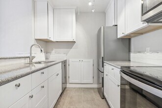 1180 S Monaco St Pkwy in Denver, CO - Building Photo - Building Photo