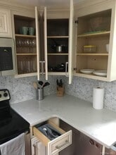 102 Woodbury Rd in Huntington, NY - Building Photo - Building Photo