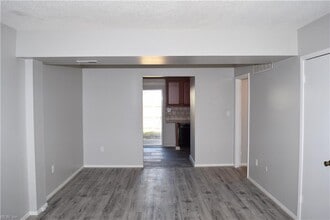 12773 Woodside Ln in Newport News, VA - Building Photo - Building Photo