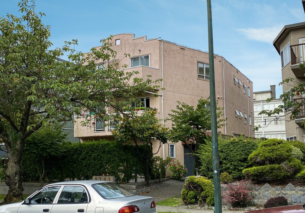 8767 French St in Vancouver, BC - Building Photo