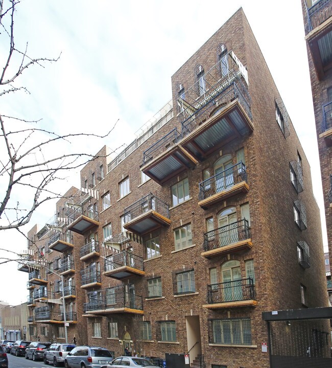 39 Skillman St in Brooklyn, NY - Building Photo