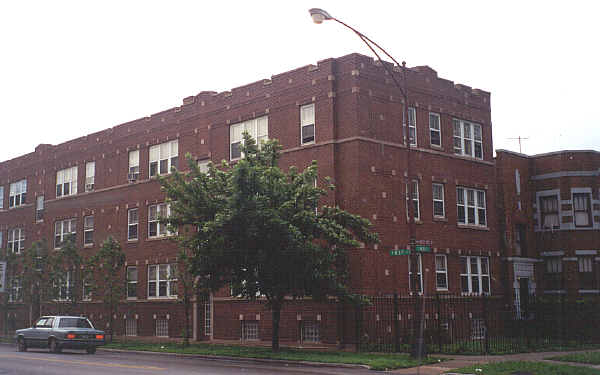 1138 W 83rd St in Chicago, IL - Building Photo