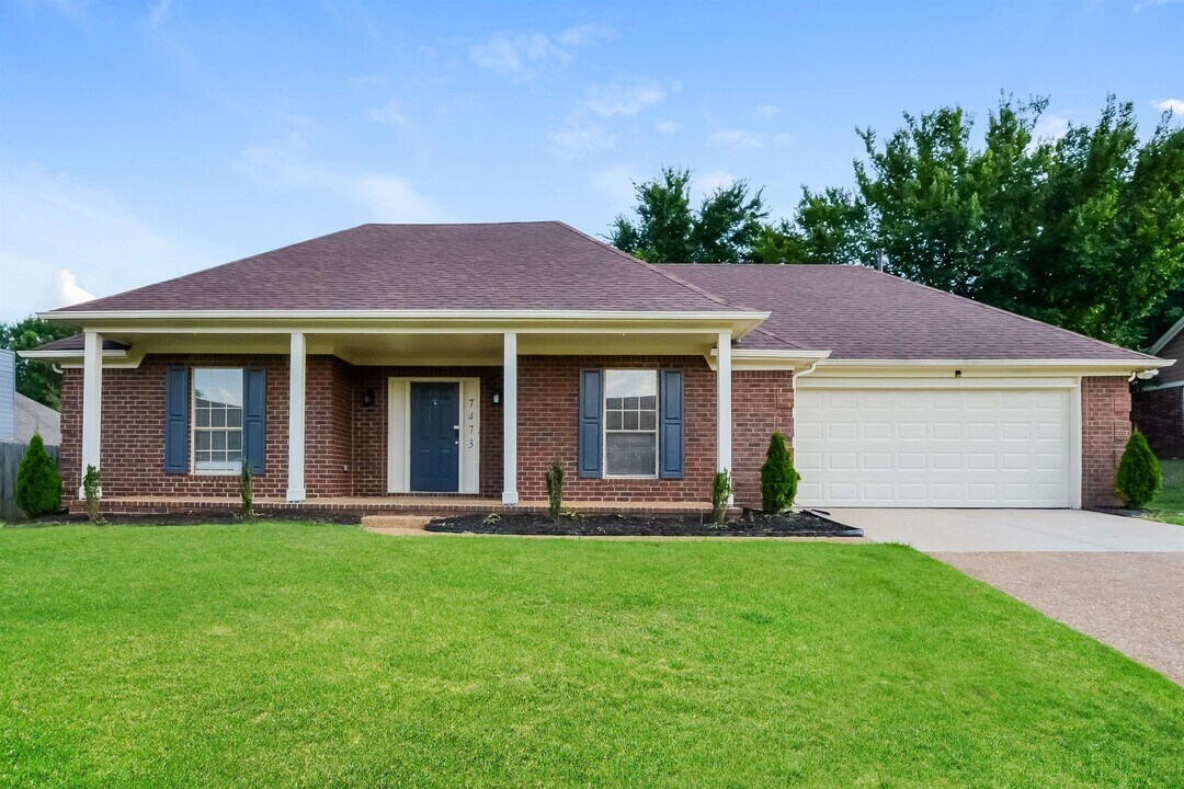 7473 Beauregard Cove in Memphis, TN - Foto de edificio