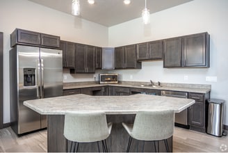 The Commons at Greenway Park in Waukee, IA - Foto de edificio - Building Photo