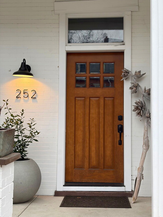 252 N Mulberry St in Lancaster, PA - Building Photo - Building Photo