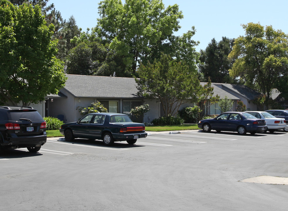 Megan's Garden Apartments in Modesto, CA - Building Photo