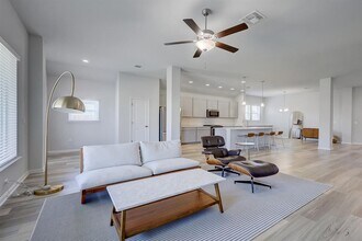 7708 Donnelley Dr in Austin, TX - Building Photo - Building Photo