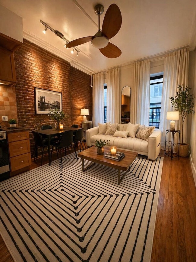 156 W 15th St, Unit SI ID1541842P