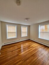 50 College Ave, Unit 3 in Somerville, MA - Building Photo - Building Photo