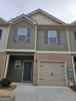 6058 Oak Bend Ct in Riverdale, GA - Building Photo