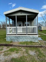 841 State Hwy 75 N in Fairfield, TX - Building Photo