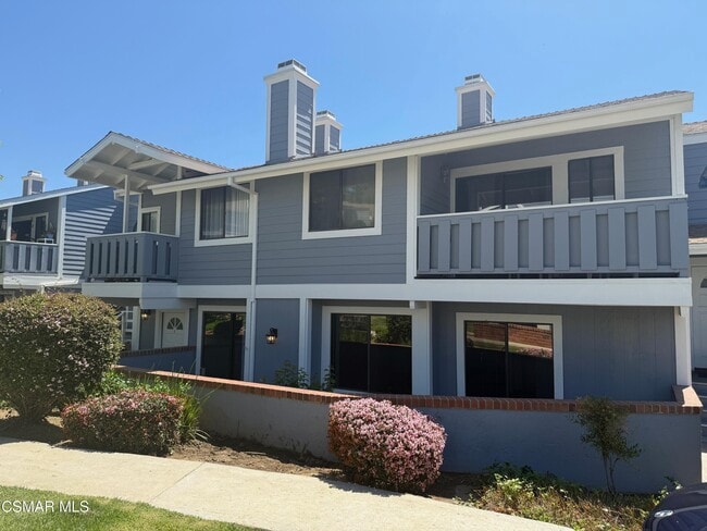 29105 Thousand Oaks Blvd in Agoura Hills, CA - Building Photo - Building Photo
