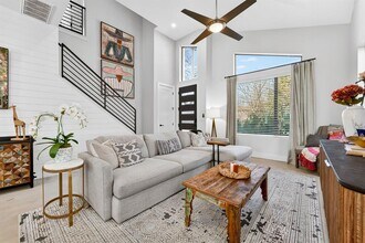 5313 Woodrow Ave in Austin, TX - Building Photo - Building Photo