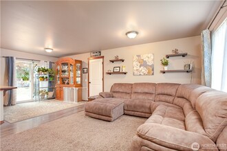 146 Lloyd Pl NW in East Wenatchee, WA - Building Photo - Building Photo