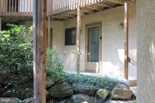 405 Pritchard Pl in Newtown Square, PA - Building Photo