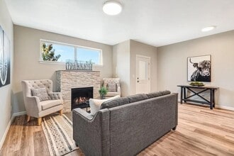 2965 NW Elm Ave in Redmond, OR - Building Photo - Building Photo