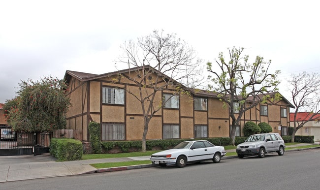 112-114 N Nicholson Ave in Monterey Park, CA - Building Photo - Building Photo