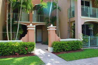 6340 NW 114th Ave in Doral, FL - Building Photo - Building Photo