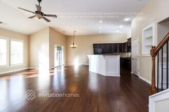 921 Upland Ives Dr in Sugar Hill, GA - Foto de edificio - Building Photo