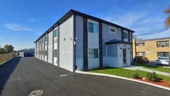 5366 S Laramie Ave in Chicago, IL - Building Photo