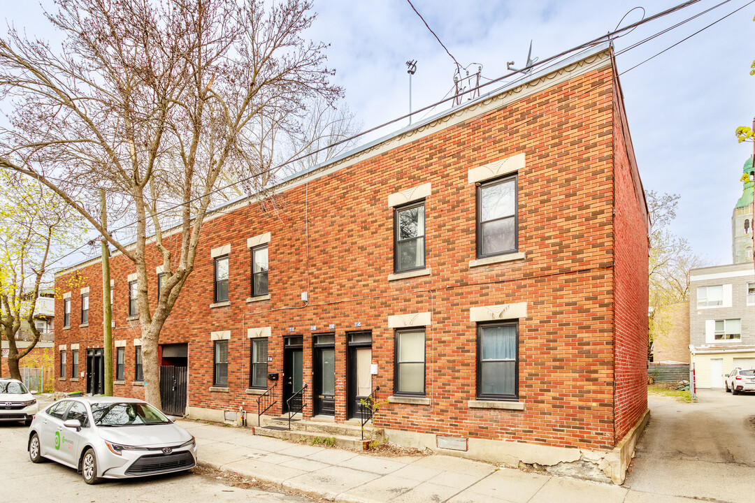 2161 De Châteauguay St in Montréal, QC - Building Photo