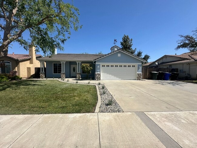 property at 1026 W Willow Dr