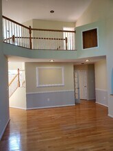 9255 Glen Meadow Ln in Linton Hall, VA - Building Photo - Building Photo