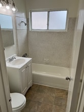214 W Maple St in Glendale, CA - Building Photo - Building Photo