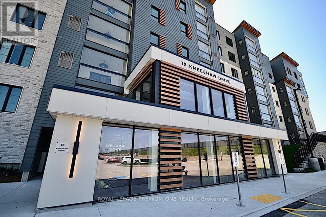 15-115 Kneeshaw Dr