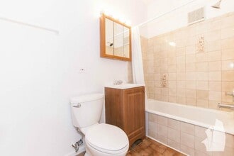 4506 N Malden St, Unit -1C in Chicago, IL - Building Photo - Building Photo