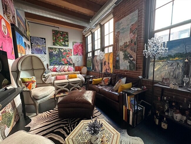 319 A St in Boston, MA - Building Photo - Building Photo