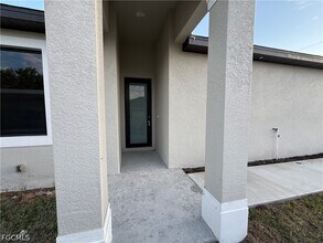 227 Hightower Ave S in Lehigh Acres, FL - Building Photo - Building Photo