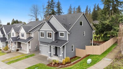 15240 SE 255th Ct in Covington, WA - Building Photo - Building Photo