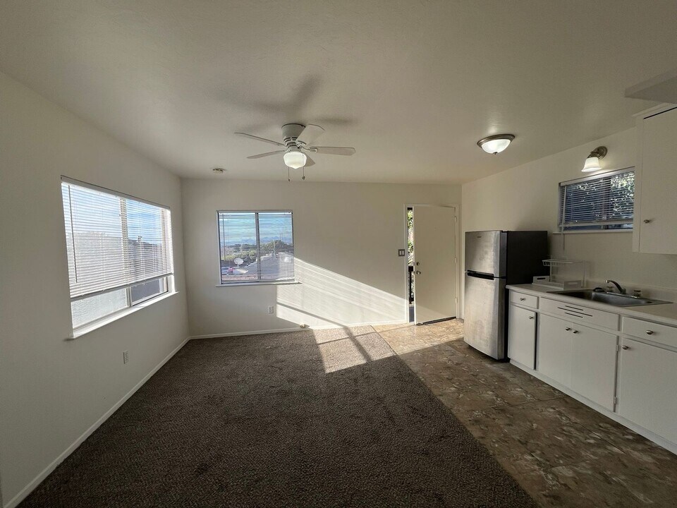 1290 Scott St-Unit -#3 in Morro Bay, CA - Building Photo