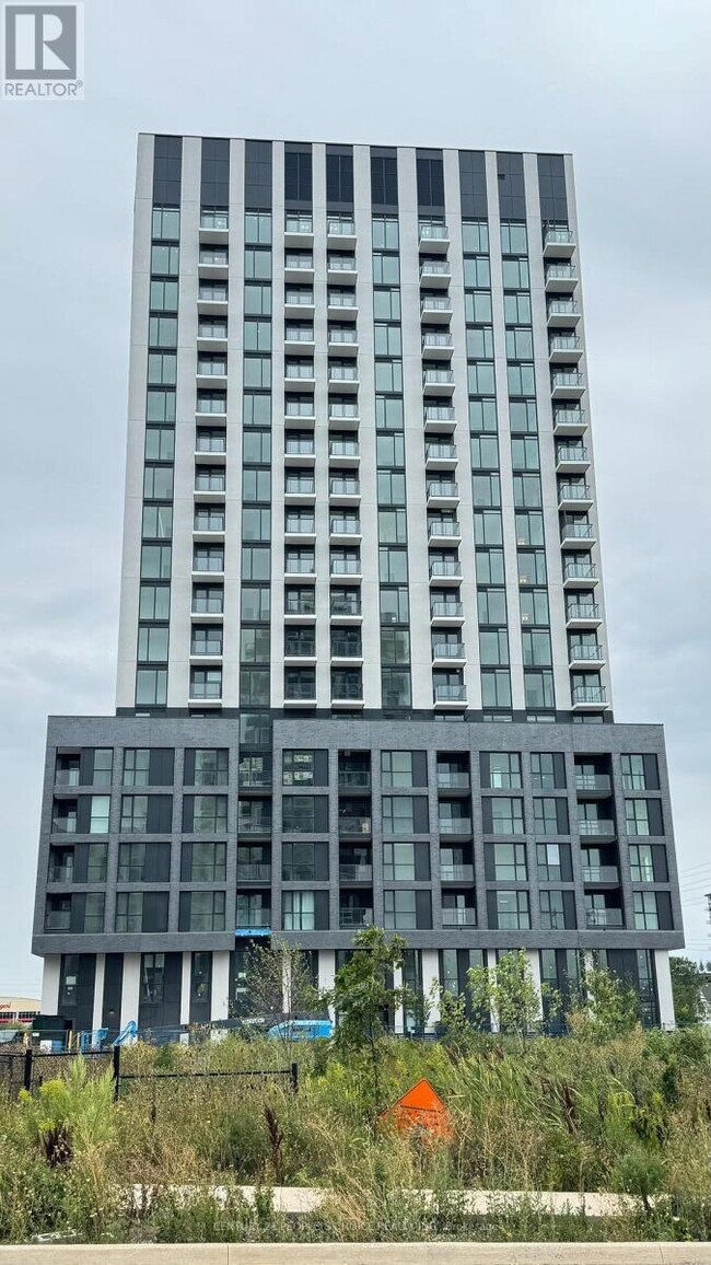 3079 Trafalgar Rd in Oakville, ON - Building Photo - Building Photo