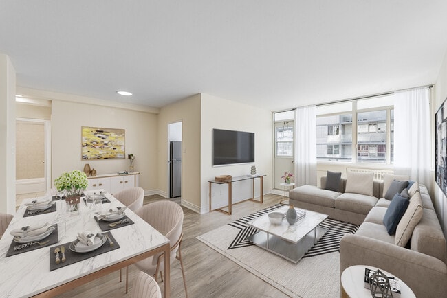 Shoreline Towers in Toronto, ON - Building Photo - Building Photo