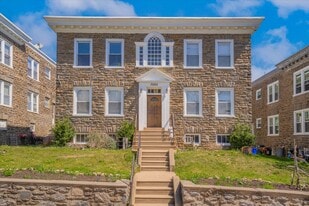 7005 McCallum St, Unit B