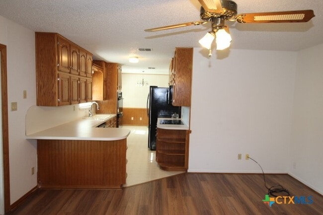 1606 Hughes Ave in Copperas Cove, TX - Building Photo - Building Photo