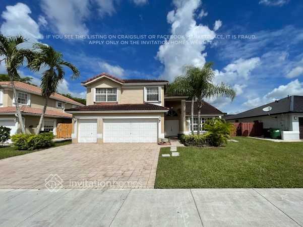 15475 SW 146th Terrace in Miami, FL - Building Photo - Building Photo