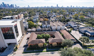 Lencor Apartments in Houston, TX - Building Photo - Building Photo