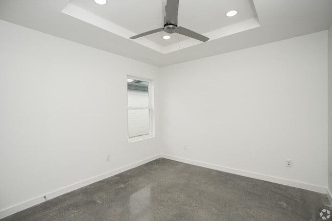 property at 605 Sapphire Ave